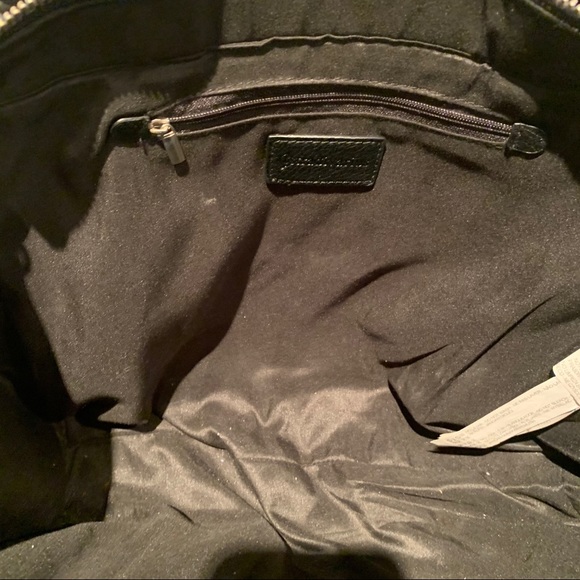 Black Bag w/Detachable Strap - Picture 5 of 7